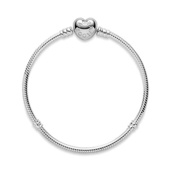 PANDORA Moments Schlangen-Gliederarmband mit Herz-Verschluss aus Sterling-Silber, kompatibel mit Charms und Anhängern aus der Moments Kollektion, Größe: 18cm