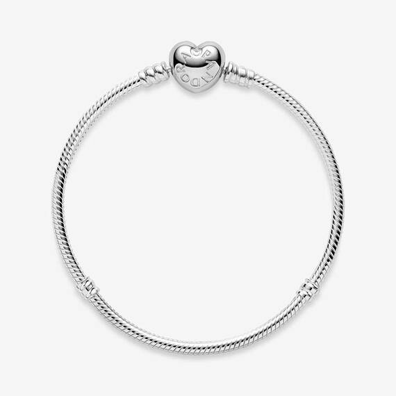 PANDORA Moments Schlangen-Gliederarmband mit Herz-Verschluss aus Sterling-Silber, kompatibel mit Charms und Anhängern aus der Moments Kollektion, Größe: 23cm