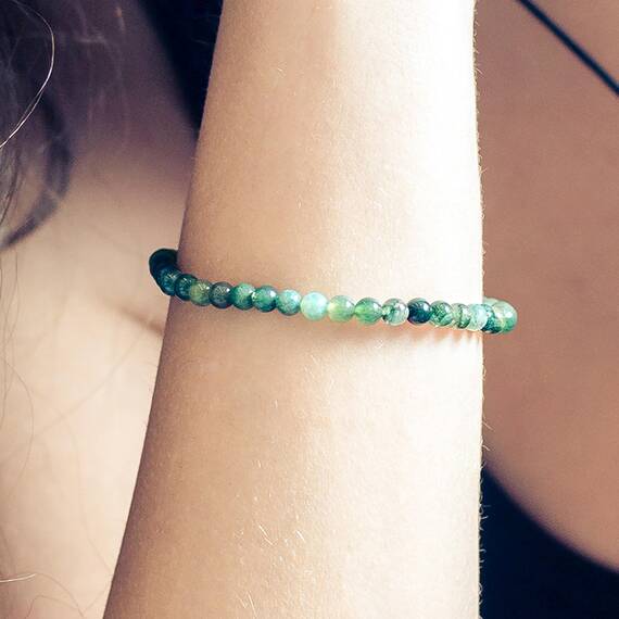Lebensquelle Plus Mini Kugelarmband | 4mm | Hochwertiges Edelsteinarmband (Moosachat)