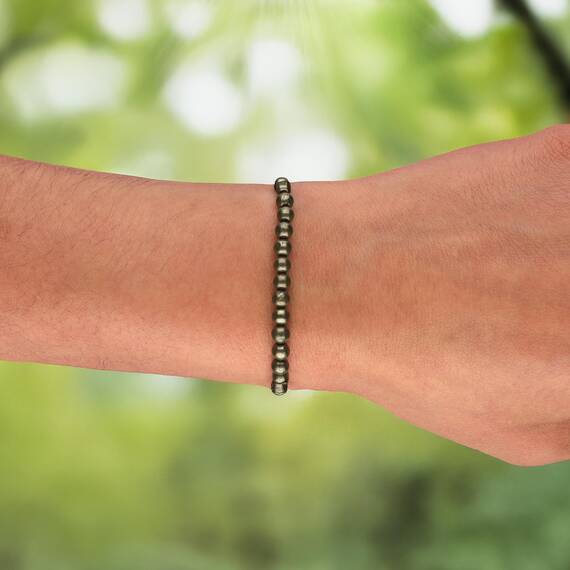 Lebensquelle Plus Mini Kugelarmband | 4-5mm | Hochwertiges Edelsteinarmband (Pyrit)