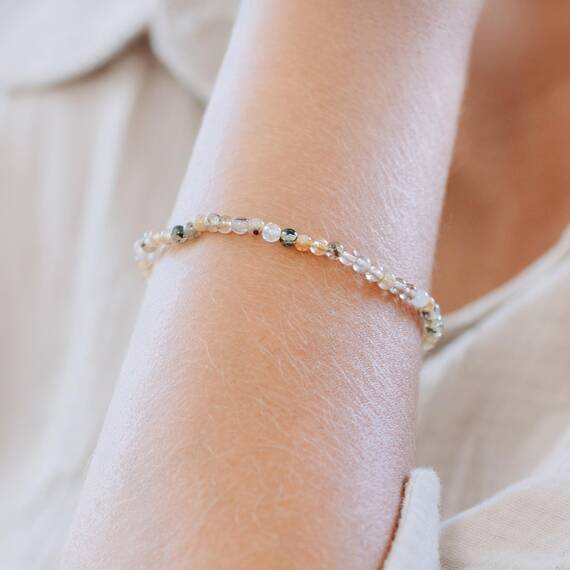Lebensquelle Plus Mini Kugelarmband | 4mm | Hochwertiges Edelsteinarmband (Rutilquarz)