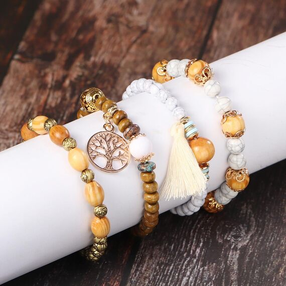 SHUBEIEUMI Boho Holzperlen Armband, 4 Stück Boho Quaste Armband für Damen, Frauen Baum des Lebens Charm Statement Armreifen, Kristall Perle