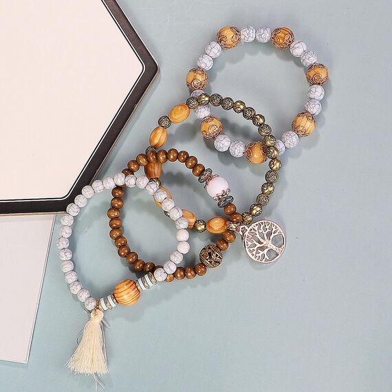 SHUBEIEUMI Boho Holzperlen Armband, 4 Stück Boho Quaste Armband für Damen, Frauen Baum des Lebens Charm Statement Armreifen, Kristall Perle