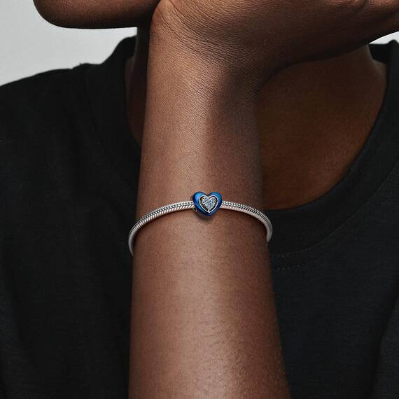 PANDORA Moments Blaues Drehbares Herz Charm aus Sterling Silber mit Kristallen, Kompatibel Moments Armbändern, 792750C01