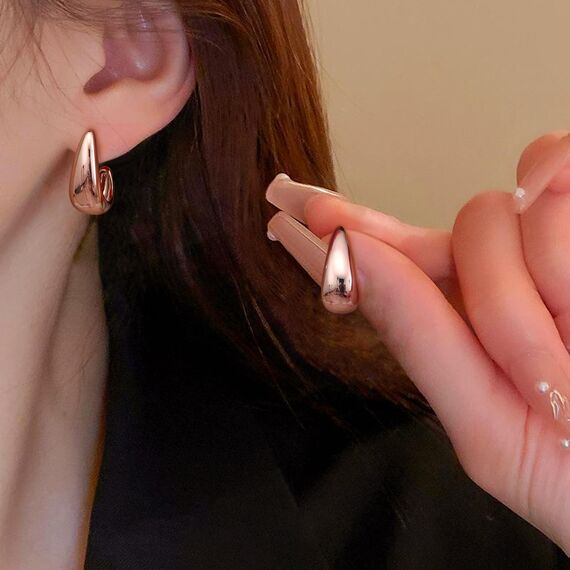 DOCHAIS Rosegold Damen Ohrringe | 14K Vergoldete Huggie Creolen, 925 Sterling Silber Stecker, Hypoallergene Tropfen, Wasserfeste Klein Offen Creolen Statement Schmuck Geschenke Frauen