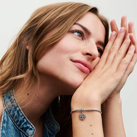 PANDORA Moments Herz Familienstammbaum Charm-Anhänger aus Sterling Silber - Kompatibel Moments Armbänder - 799149C00