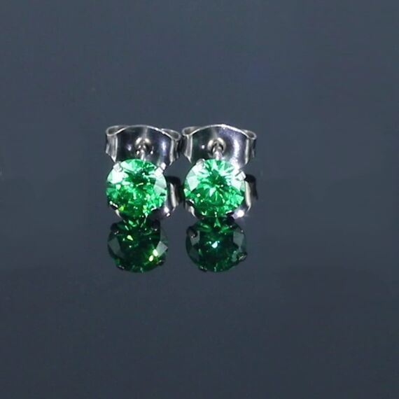 Limerencia Titan Ohrstecker für Damen Herren, G23 Implantat Ohrringe Hypoallergen Titan, Nickelfrei Medizinische Ohrstecker, 5 MM CZ Ohrringe für empfindliche Ohren Mode Damenschmuck
