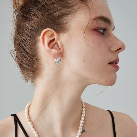 Silber 925 Creolen Ohrring für Damen, Klein Breite Creolen Ohrring Silber Gehämmerte Klobige Creolen Hypoallergene Sterling Silber breite Huggie-Creolen leichte Creolen für den Alltag für Frauen