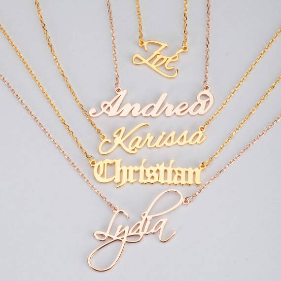 Joelle Jewelry Design Personalisiert Namenskette Alte englische Schrift kette mit Namen Gold/Rosegold Vergoldet Schmuck Geburtstagsgeschenk Für Frauen Mädchen Mama Freundin Schwester Oma