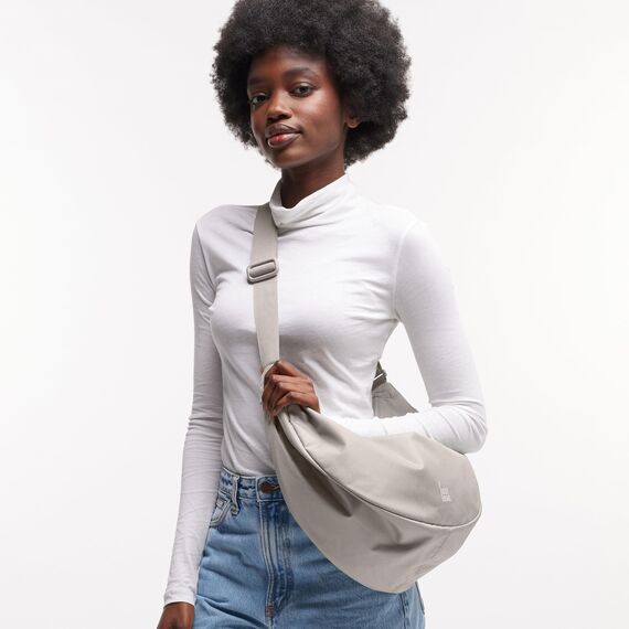 GOT BAG Crossbody Moon Bag | Halbmond Handtasche Wasserabweisend | Stylische Umhängetasche mit verstellbarem Gurt