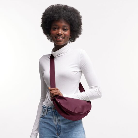 GOT BAG Crossbody Moon Bag | Halbmond Handtasche Wasserabweisend | Stylische Umhängetasche mit verstellbarem Gurt