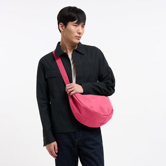 GOT BAG Crossbody Moon Bag | Halbmond Handtasche Wasserabweisend | Stylische Umhängetasche mit verstellbarem Gurt