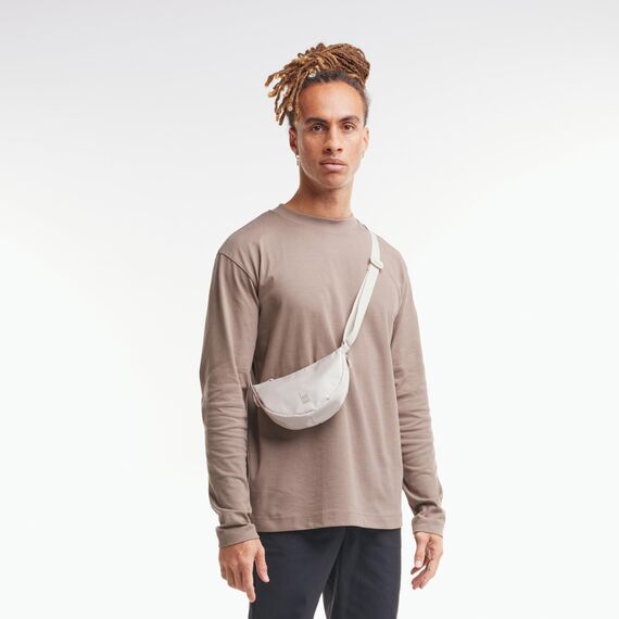 GOT BAG Moon Bag Umhängetasche aus Ocean Impact Kunststoff | Halbmondtasche wasserdicht | Hüfttasche Crossbody mit verstellbarem Schultergurt, Sof Shell (Mini), one size, Lässig