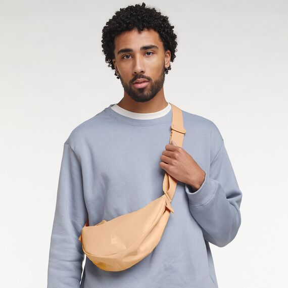 GOT Bag Moon Bag Handtasche aus Ocean Impact Kunststoff | Halbmondtasche, wasserdicht, recycelt | Hüfttasche Crossbody mit verstellbarem Schultergurt, Krill (Small), S, Lässig