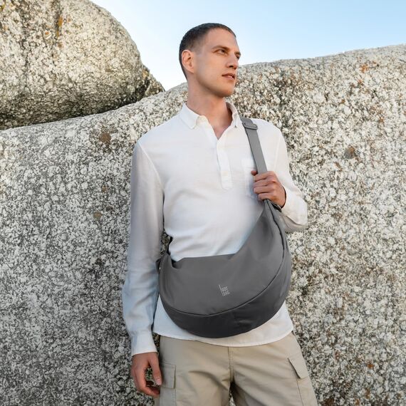 GOT BAG Crossbody Moon Bag | Halbmond Handtasche Wasserabweisend | Stylische Umhängetasche mit verstellbarem Gurt