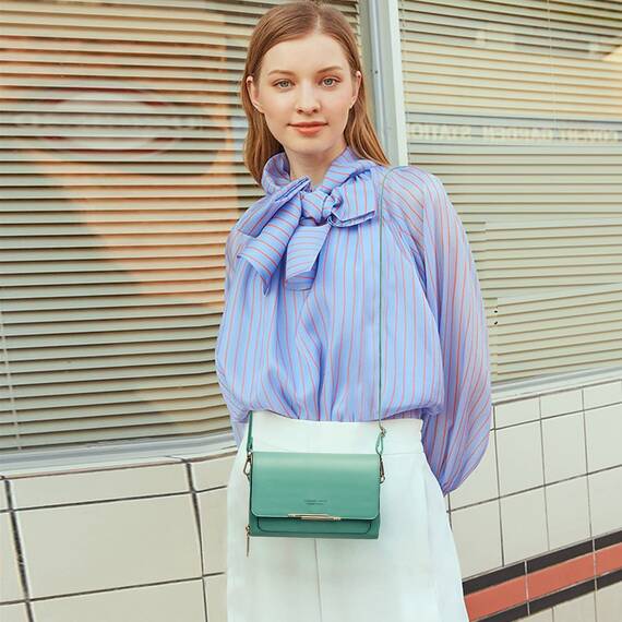 Roulens Klein Handy Umhängetasche,Damen Kleine Umhängetasche, Veganes Leder Crossbody Schultertasche Reisepass Handytasche mit Kartenschlitz Verstellbar Abnehmbar Schultergurt
