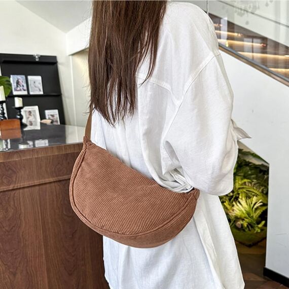 Aucuu Damen Halbmond Crossbody Umhängetasche Klein mit Verstellbarem Schultergurt, Hobo Halfmoon Bag Einfarbige Messenger Bag für Damen Reisen