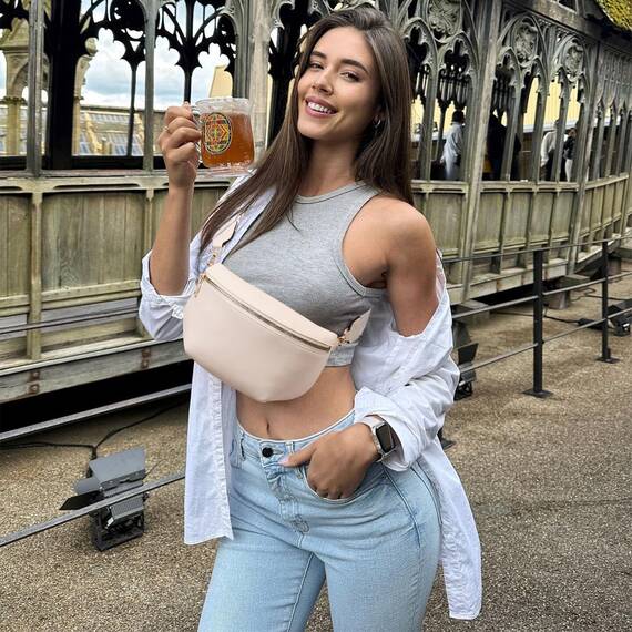 Roulens Kleine Damen Umhängetaschen,Elegant Bauchtasche Damen,Umhängetasche aus Veganes Leder,Crossbody Bag Damen,RFID Blockierung Kartenschlitz Brusttasche mit Verstellbar Abnehmbar Breiter Gurt