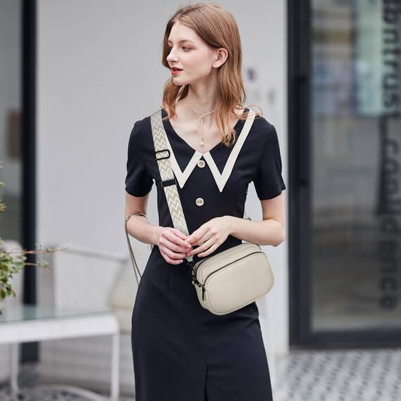 TANTOMI Umhängetasche Damen Klein, Crossbody Bag Damen Handytasche zum Umhängen, Moderne Handtasche Damen Klein mit Breitem Schultergurt, Damen Tasche Tägliches Arbeiten, Einkaufen,Reisen