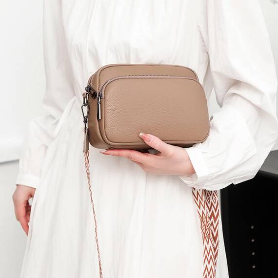 TIAASTAP Damen Umhängetasche Klein Leder Handtasche Crossbody Bag Crossbag Schultertasche Damen Tasche Moderne Taschen mit breitem Schultergurt und 3 Fächern