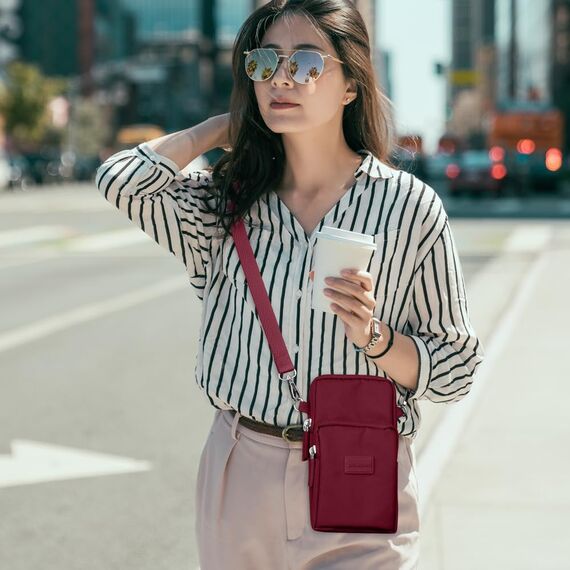 Aucuu Handytasche zum Umhängen Damen, Kleine Umhängetasche mit Kopfhörer Eingang, Geldbörse Damen, Crossbody Schultertasche Handytasche, Verstellbar Abnehmbar Schultergurt für Handy unter 7 Zoll