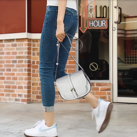 AFKOMST - Umhängetasche für Damen, kleine Geldbörse und Schultertasche, Vintage-Satteltaschen, veganes Leder, weiß, Small