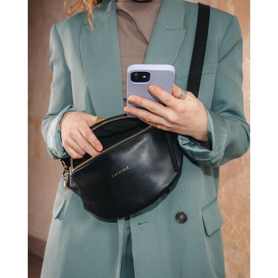 Expatrié Bauchtasche Damen Braun - Alice Small - Gürteltasche für Festival, Reisen & Alltag aus Veganem Leder - Brusttasche Stylisch - Wasserabweisend