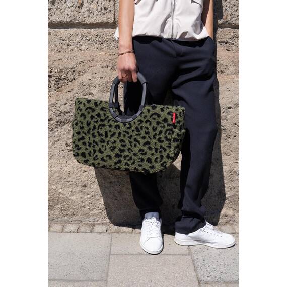 reisenthel loopshopper M teddy leo olive – Stabile Tasche mit praktischen Fächern aus recycelten PET-Flaschen – Eleganz beim Einkaufen, viel Funktion inklusive!