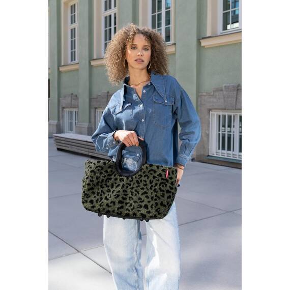 reisenthel loopshopper M teddy leo olive – Stabile Tasche mit praktischen Fächern aus recycelten PET-Flaschen – Eleganz beim Einkaufen, viel Funktion inklusive!
