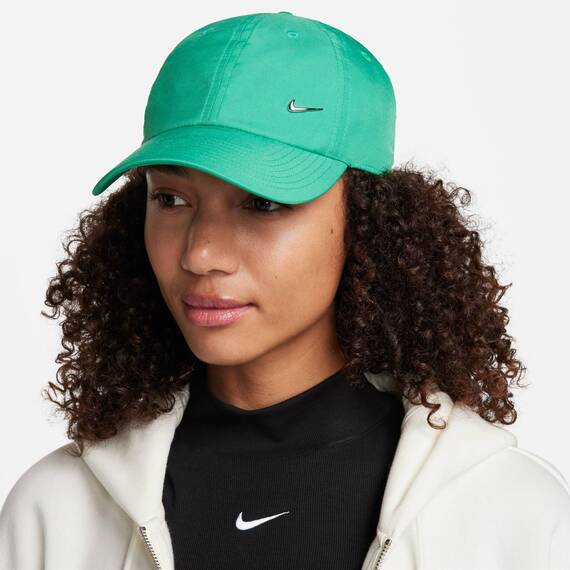 Nike FB5372-324 U NK DF Club Cap U CB MTSWSH L Arm Warmers Unisex Adult Stadium Green/METALLIC Silver Größe M/L
