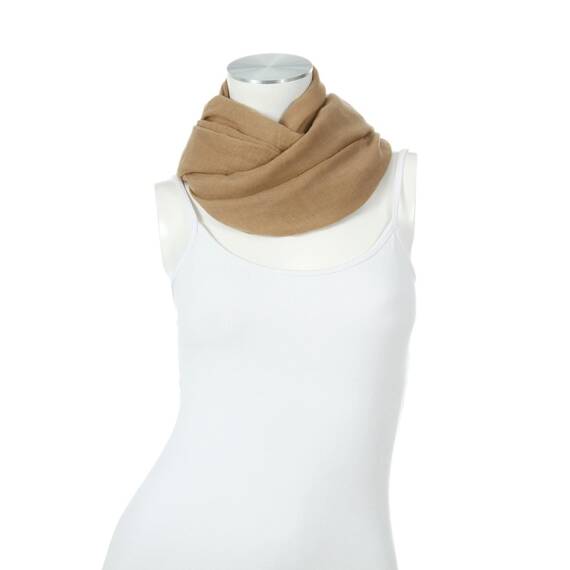 Majea Damen Loop Schal Cary – Eleganter Schlauchschal unifarben – 170x75cm weicher Rundschal für Business & Alltag (camel)