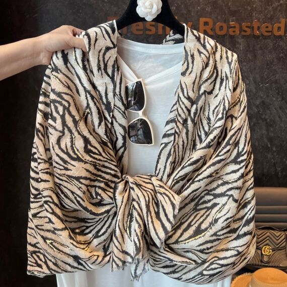 KRUIHAN Zebra Animal Print Schals & Tücher für Damen Stola Damen Festlich Leichtes Herbst Winter Halstuch Schultertuch Kopftuch Geschenke für Frauen,Stil C-Beige Stola