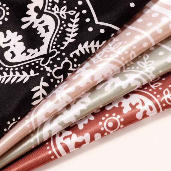 DRESHOW 90x90cm Große Quadratische Schals für Damen 4 Stück Seide Kopftuch Bandanas Haartuch Halstuch Haarschmuck