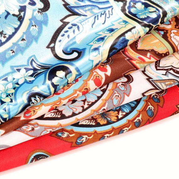 DRESHOW 90x90cm Große Quadratische Schals für Damen 4 Stück Seide Kopftuch Bandanas Haartuch Halstuch Haarschmuck