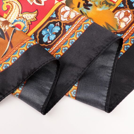 DRESHOW 90x90cm Große Quadratische Schals für Damen 4 Stück Seide Kopftuch Bandanas Haartuch Halstuch Haarschmuck