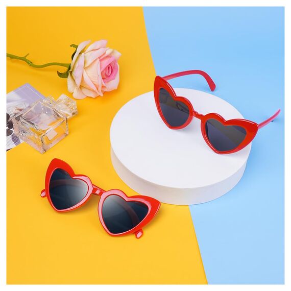 Ainiv Herz Sonnenbrille, 2 Stück Herzförmige Party-Sonnenbrille, UV400 Sonnenschutz und UV-Schutz Schwarze Graue Linse, Mode Brillen für Damen Herren Kinder Party Reise Fotoshooting (Rot)