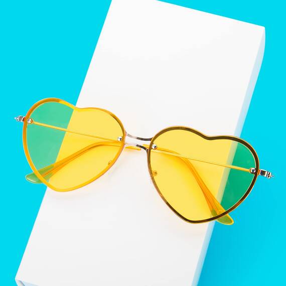 PARTY GO Herzform Sonnenbrille Frauen Mode Rimless Sonnenbrille UV400 Party Brille, gelb