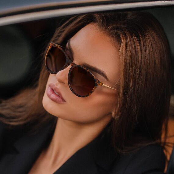 kunchu Sonnenbrille-Damen-Polarisierte-Sonnenbrille-Rund-UV400-im-Retro-Sonnenbrille-für-Damen & Herren Schutz Vintage Orangenscheiben mit rotem Rahmen