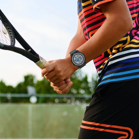 GOLDEN HOUR Sport-Armbanduhr, ultradünn, minimalistisch, wasserdicht, digital, mit Weitwinkel-Display, Gummiband, für Herren und Damen