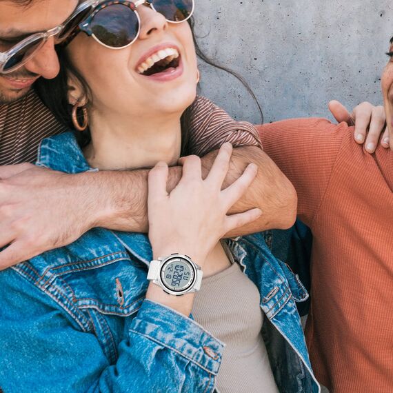 GOLDEN HOUR Ultradünne Minimalistische Sportuhr wasserdichte Digitaluhren Herren mit Weitwinkel-Metallgehäuse Helles Display Gummiband Armbanduhr für Herren Damen