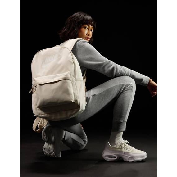 Nike Unisex Heritage 25L Daybag, Lt Orewood Brn/Summit White