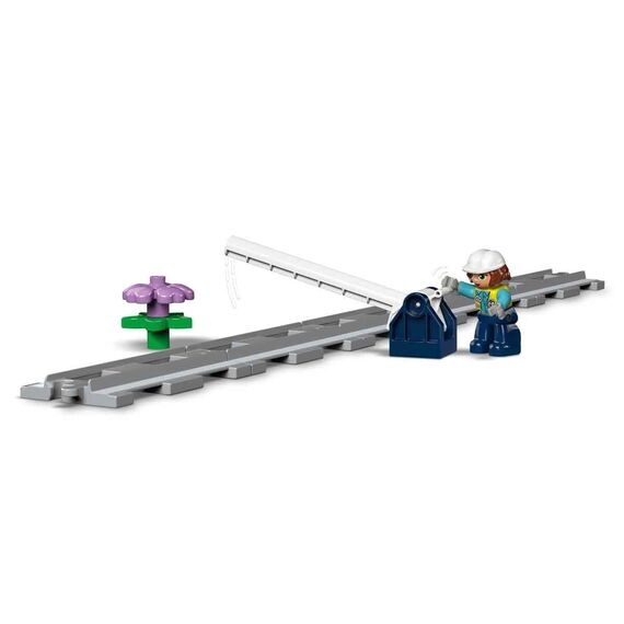 LEGO DUPLO Eisenbahnbrücke und Schienen – Erweiterungsset - Lernspielzeug für Kleinkinder – inkl. 8 Gleisstücke, Brücke, Schranke & Aktionsstein – Geschenk für Jungen & Mädchen ab 2 Jahren - 10426
