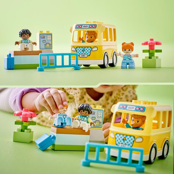LEGO 10988 DUPLO Die Busfahrt Set, Bus-Spielzeug zum Aufbau sozialer Fähigkeiten, Motorikspielzeug mit Fahrzeug und Figuren, pädagogisches Geschenk für Kleinkinder, Jungen und Mädchen ab 2 Jahren