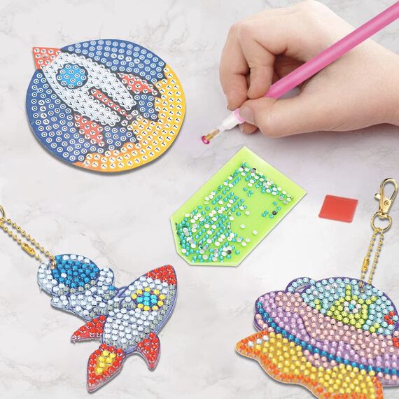 Basteln Mädchen 6-12 Jahre, Geschenke für Kinder - Basteln Sie Ihre eigenen GEM-Schlüsselanhänger - 5D-Diamant-Malen nach Zahlen Kunstsets für Mädchen Kinder Kleinkinder im Alter von 6-12 Jahren