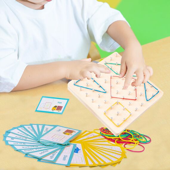 VingaHouse Montessori Holz Geoboard für Kinder, Montessori Spielzeug ab 3 4 5 6 Jahre 18x18CM Geobrett für Förderung des Räumlichen Denkens und der Vorstellungskraft Geschenkidee für Junge und Mädchen