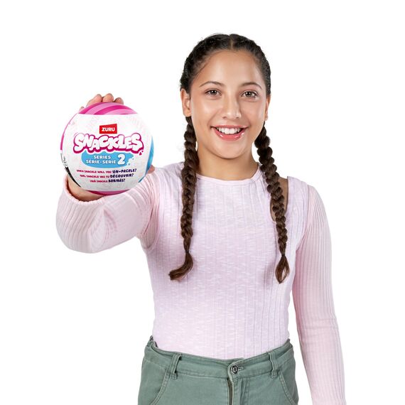 Snackles Serie 2 13 cm Snackle von ZURU Kuschelig-weiches, beruhigendes, 13 cm großes Plüschspielzeug mit lizenziertem Snackmarken-Accessoire