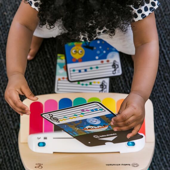 Baby Einstein, Hape, Holzspielzeug Magic Touch Piano , Musikspielzeug Klavier aus Holz für Kinder, Musikinstrumente mit 3 Notenblättern und 6 Liedern, Aktivität und Sensorisches Spielzeug, 6 Monaten+