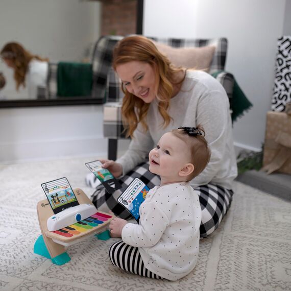 Baby Einstein, Hape, Holzspielzeug Magic Touch Piano , Musikspielzeug Klavier aus Holz für Kinder, Musikinstrumente mit 3 Notenblättern und 6 Liedern, Aktivität und Sensorisches Spielzeug, 6 Monaten+