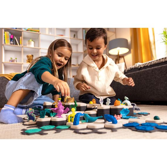 Ravensburger GraviTrax Junior Starter-Set XXL 27059 - Murmelbahn überwiegend aus nachwachsenden Rohstoffen mit Themenwelten, Lernspielzeug und Konstruktionsspielzeug für Jungs und Mädchen ab 3 Jahren