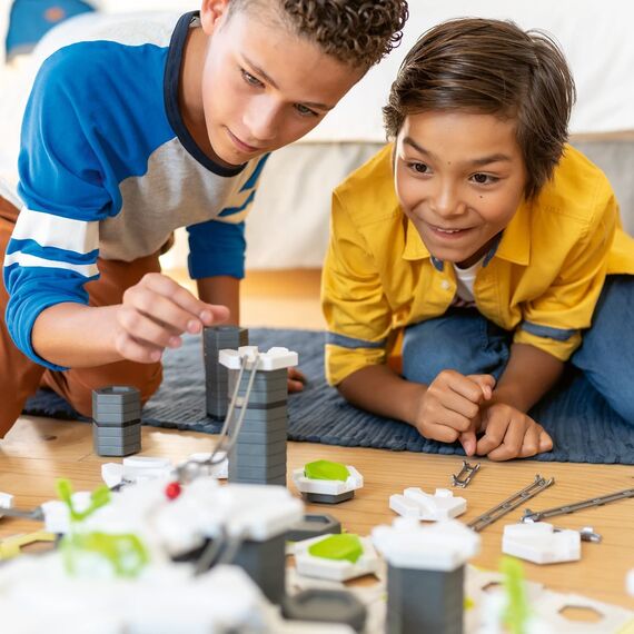 Ravensburger GraviTrax PRO Erweiterung Helix - Ideales Zubehör für spektakuläre Kugelbahnen, Konstruktionsspielzeug für Kinder ab 8 Jahren
